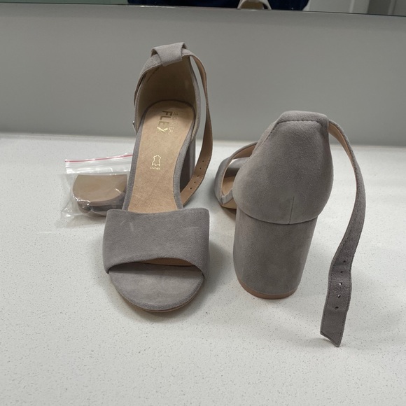 Block Heels Grey - Picture 1 of 4